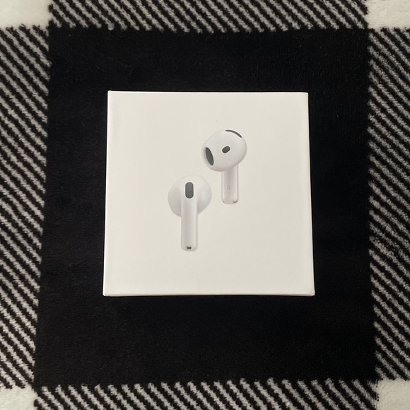 Apple Airpods (Gen 4)